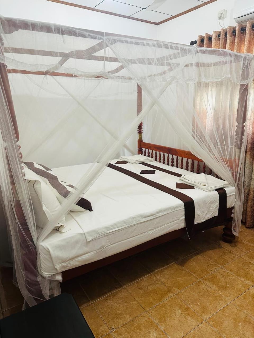 Sithum Home Stay Dikwella Ngoại thất bức ảnh